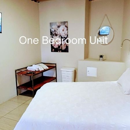 Bateleur Self Catering Cc Apartment Windhoek Exterior photo
