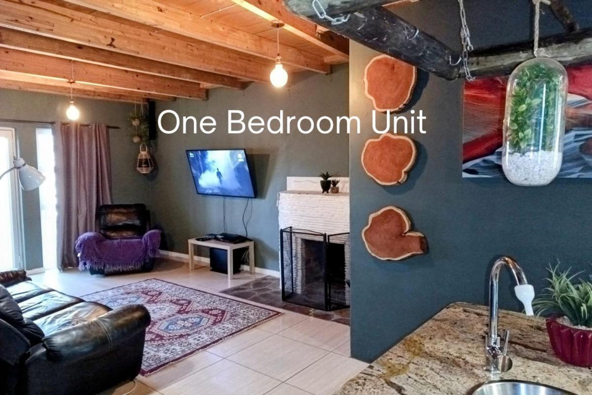 Bateleur Self Catering Cc Apartment Windhoek Exterior photo